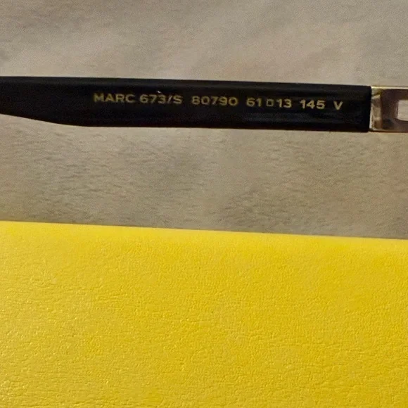 Marc Jacobs Gold Frame Men’s Aviator Sunglasses - Picture 5 of 7